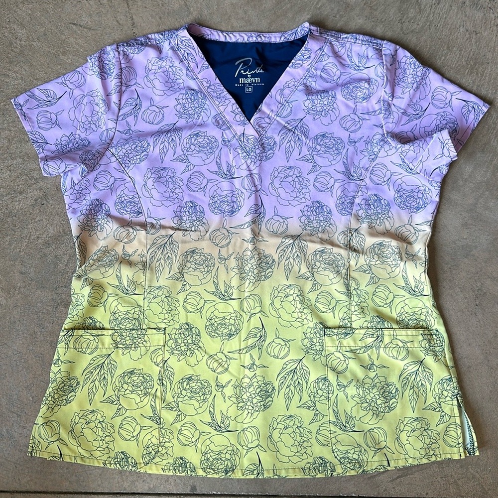 Lg Maevn Ombre Colored Scrub Top